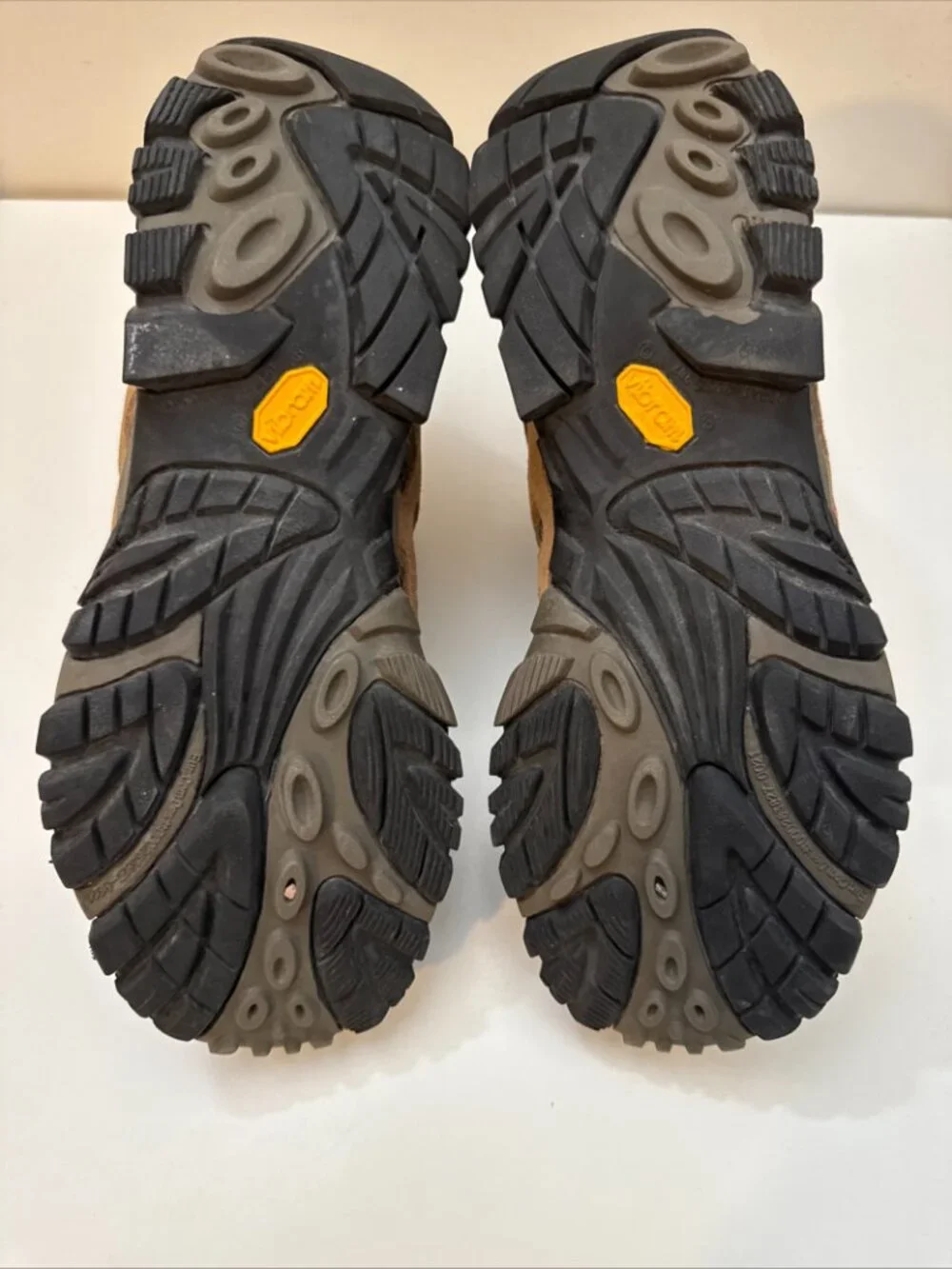 Merrell Moab 3 Men's Mid-Hiking Boots, Walnut, Size 9.5